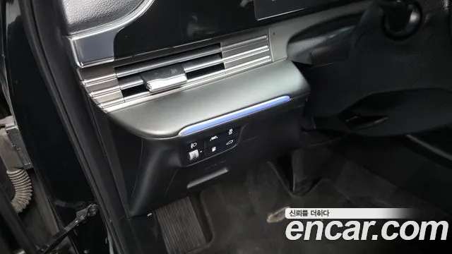 Hyundai Grandeur Le Blanc — photo 1 of 32