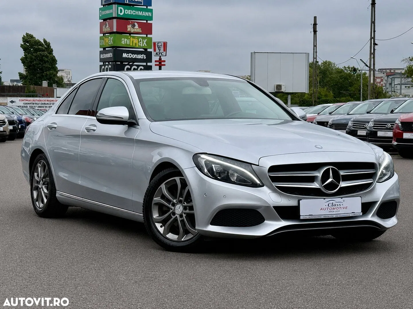2015 Mercedes-Benz C 200 BlueTec, photograph 3
