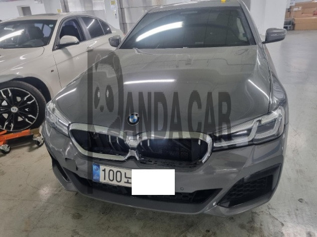 2021 BMW 520i, photograph 1