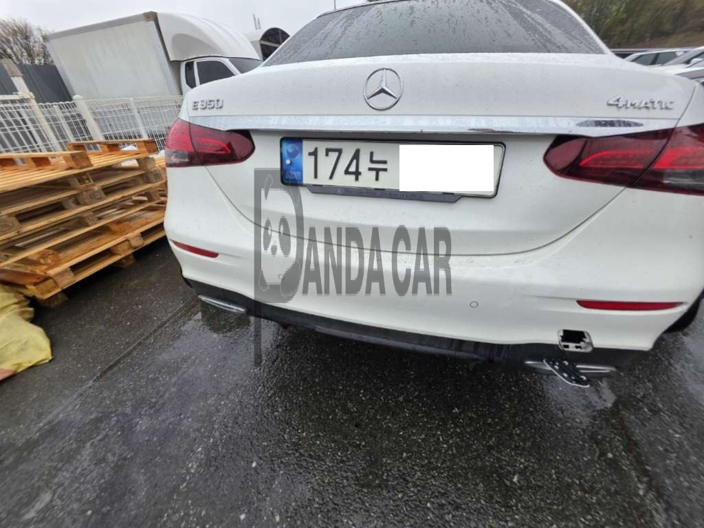 2023 Mercedes-Benz E350 4MATIC, photograph 5