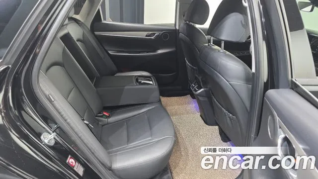 2021 Hyundai Grandeur 3.0 LPi Rent Car, photograph 6