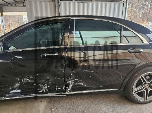 2019 Mercedes-Benz S560 4Matic L, photograph 2