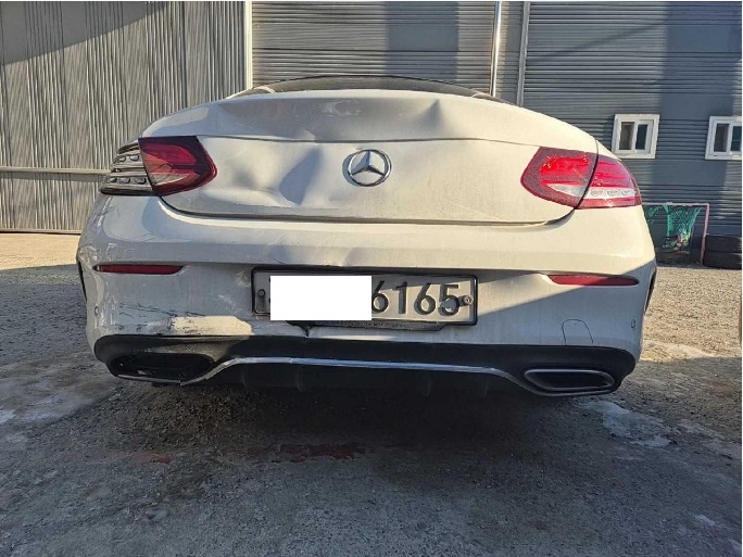 2019 Mercedes-Benz C220 d 4Matic Coupe, photograph 2