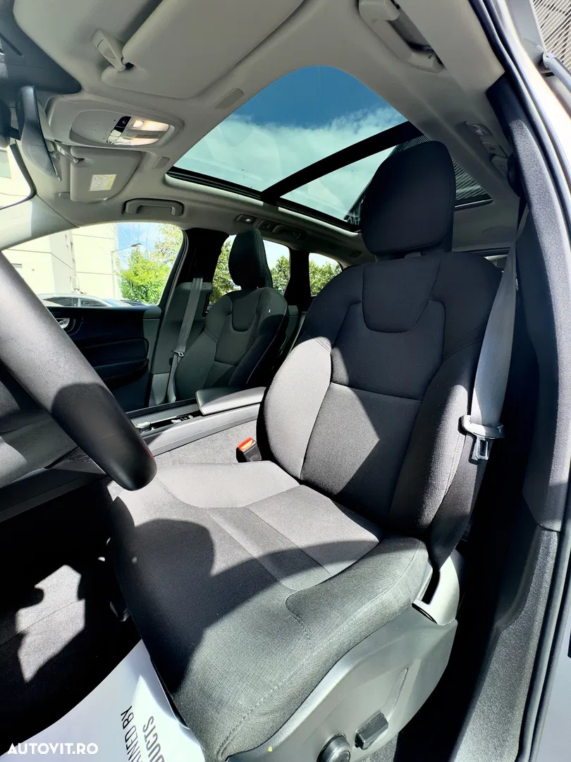 2021 Volvo XC 60 Recharge T6 Twin Engine eAWD Inscription Expression, photograph 11