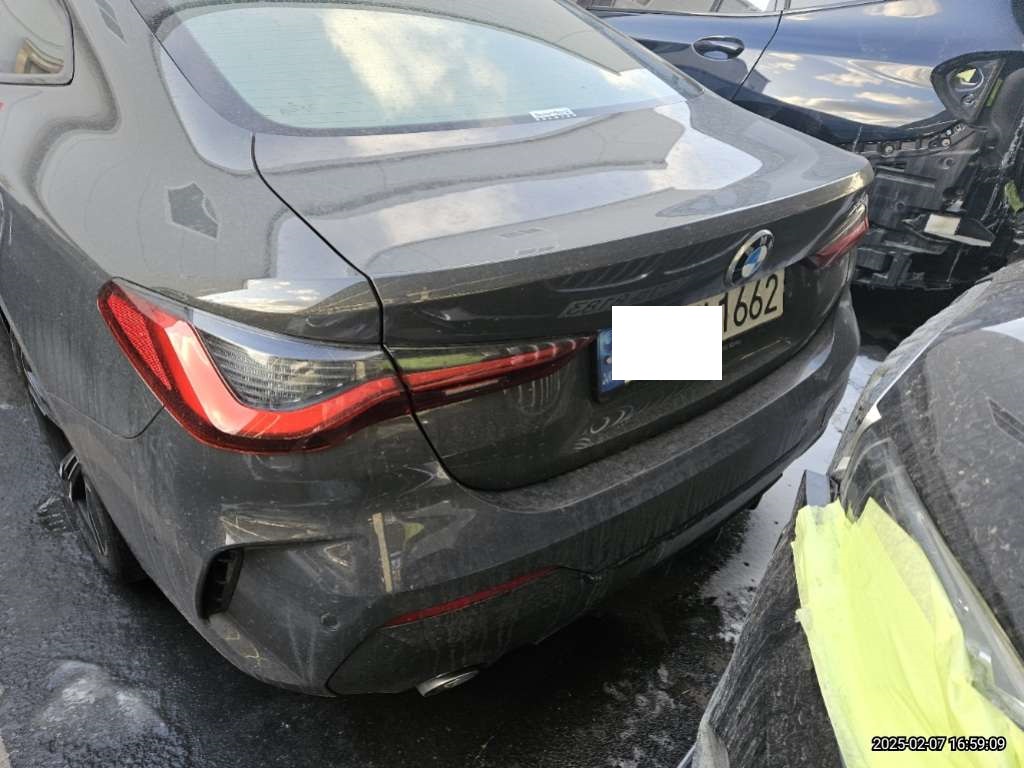2022 BMW 420i Coupe, photograph 1