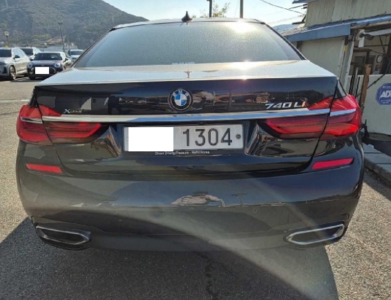 2018 BMW 740Li xDrive, photograph 4