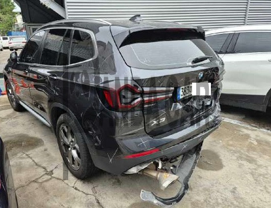 2022 BMW X3 xDrive20i, photograph 3