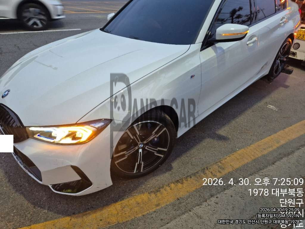 2026 BMW 320i, photograph 3