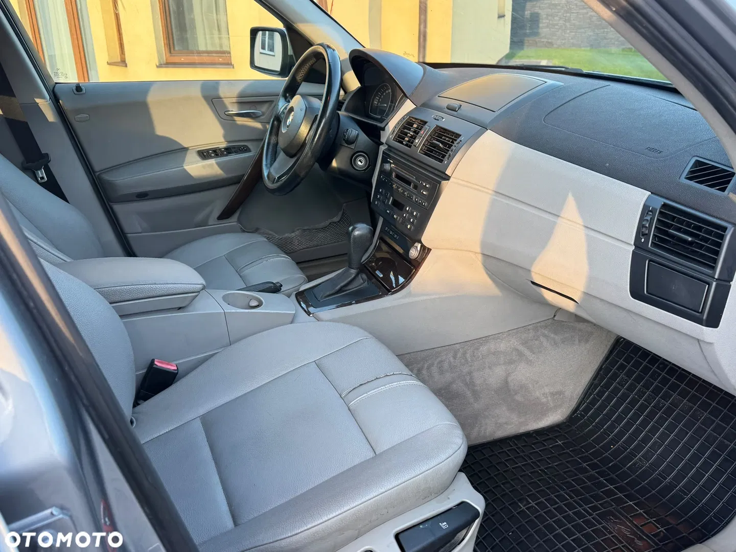 2005 BMW X3, photograph 8