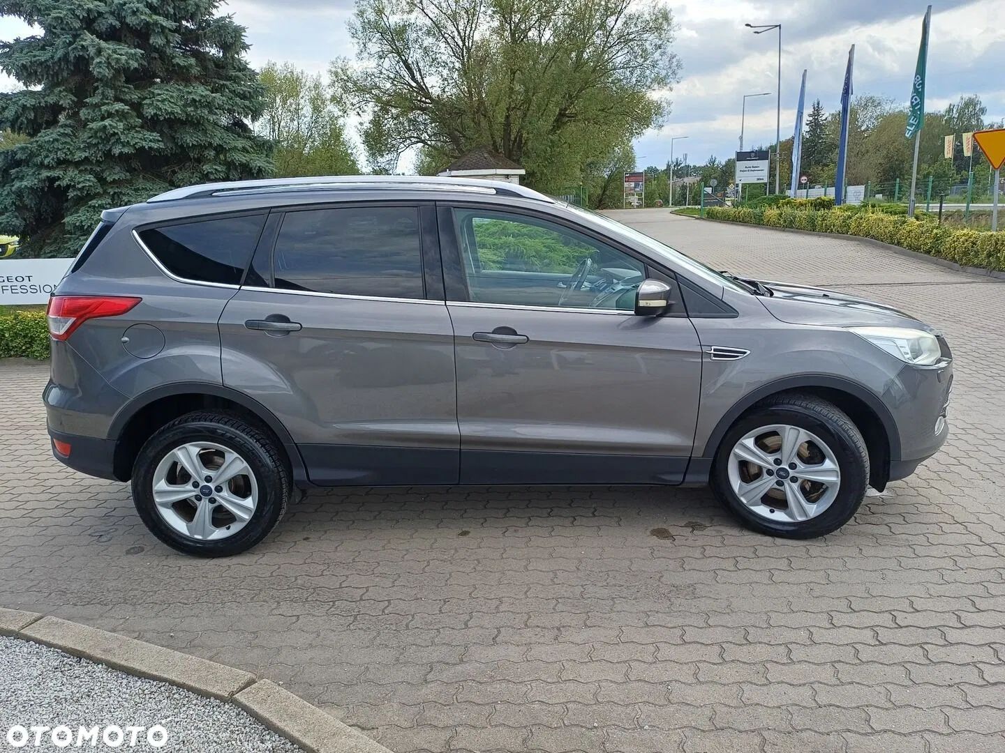 2013 Ford Kuga 2.0 TDCi FWD Titanium, photograph 8
