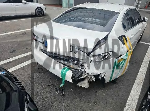 2022 BMW 520i, photograph 3