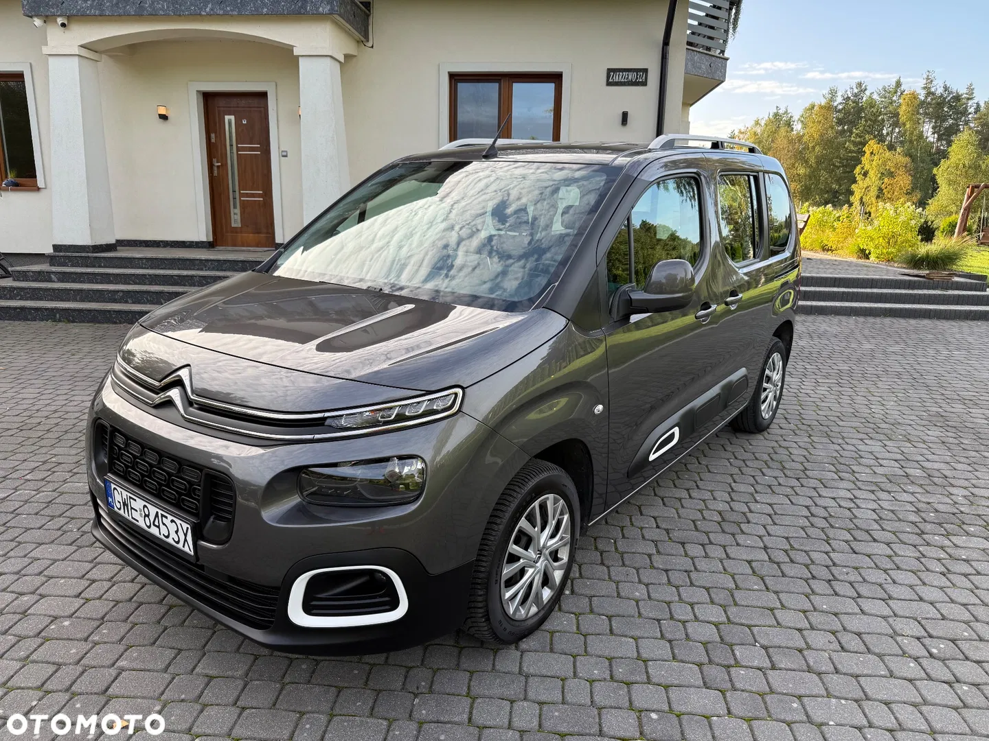 2020 Citroën Berlingo M 1.5 BlueHDI Shine S&S, photograph 1