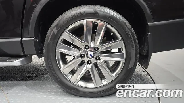2019 KG_Mobility_Ssangyong Rexton Diesel 2.2 2WD, photograph 2