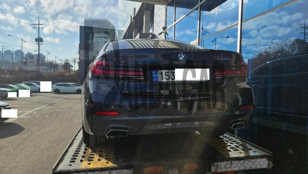 2021 BMW 530e, photograph 1