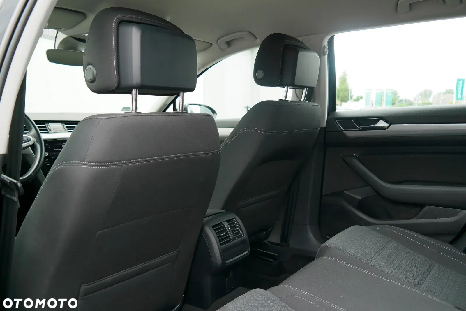2021 Volkswagen Passat 2.0 TSI Business DSG, photograph 8