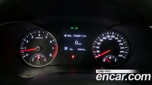 Kia K5 2.0 — photo 1 of 21