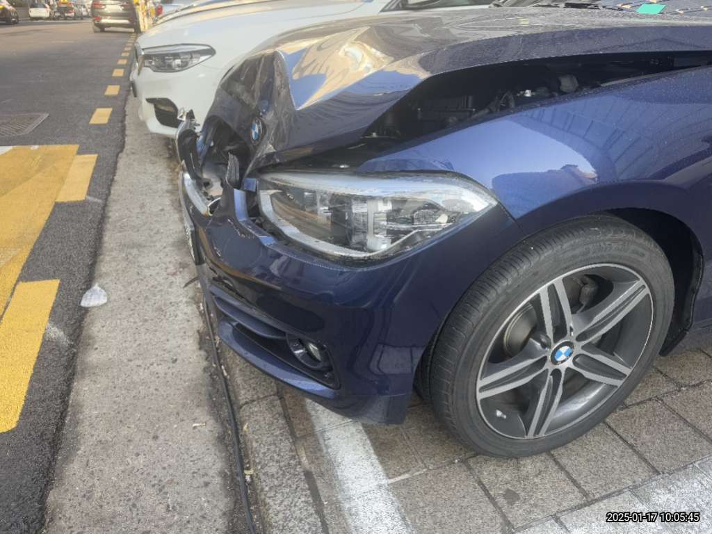 2019 BMW 118d Sport WLTP, photograph 2