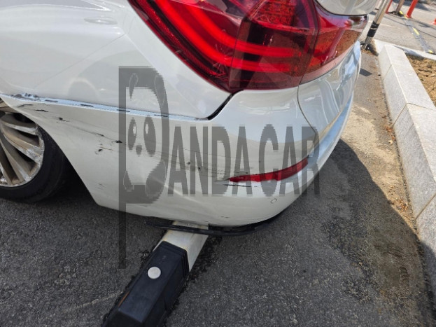 2017 BMW Gran Turismo EfficientDynamics Edition, photograph 3