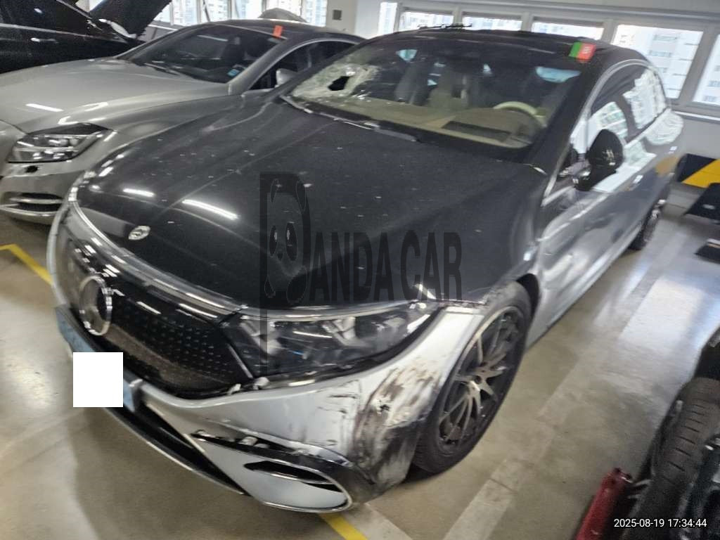 2022 Mercedes-Benz EQS450 +, photograph 3