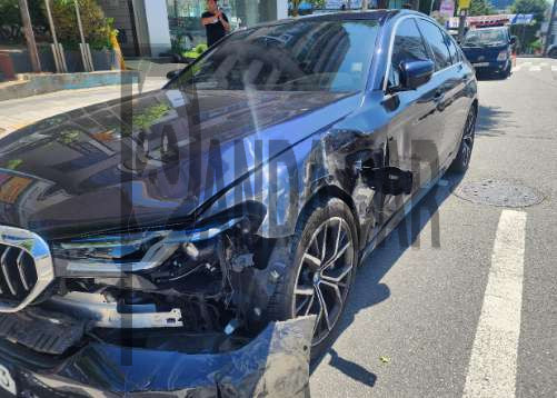 2022 BMW 530e, photograph 4