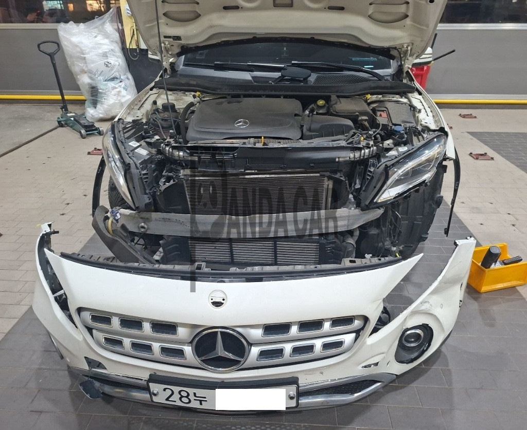 2019 Mercedes-Benz GLA220, photograph 1