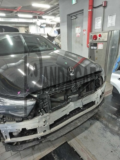 2024 Mercedes-Benz E 300 4MATIC, photograph 3