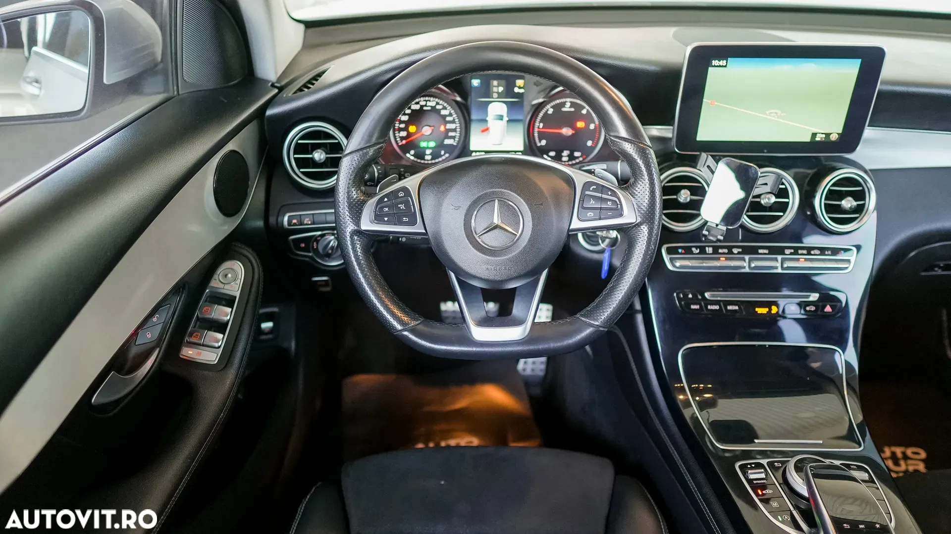 2018 Mercedes-Benz GLC 250 d 4MATIC 9G-TRONIC, photograph 10