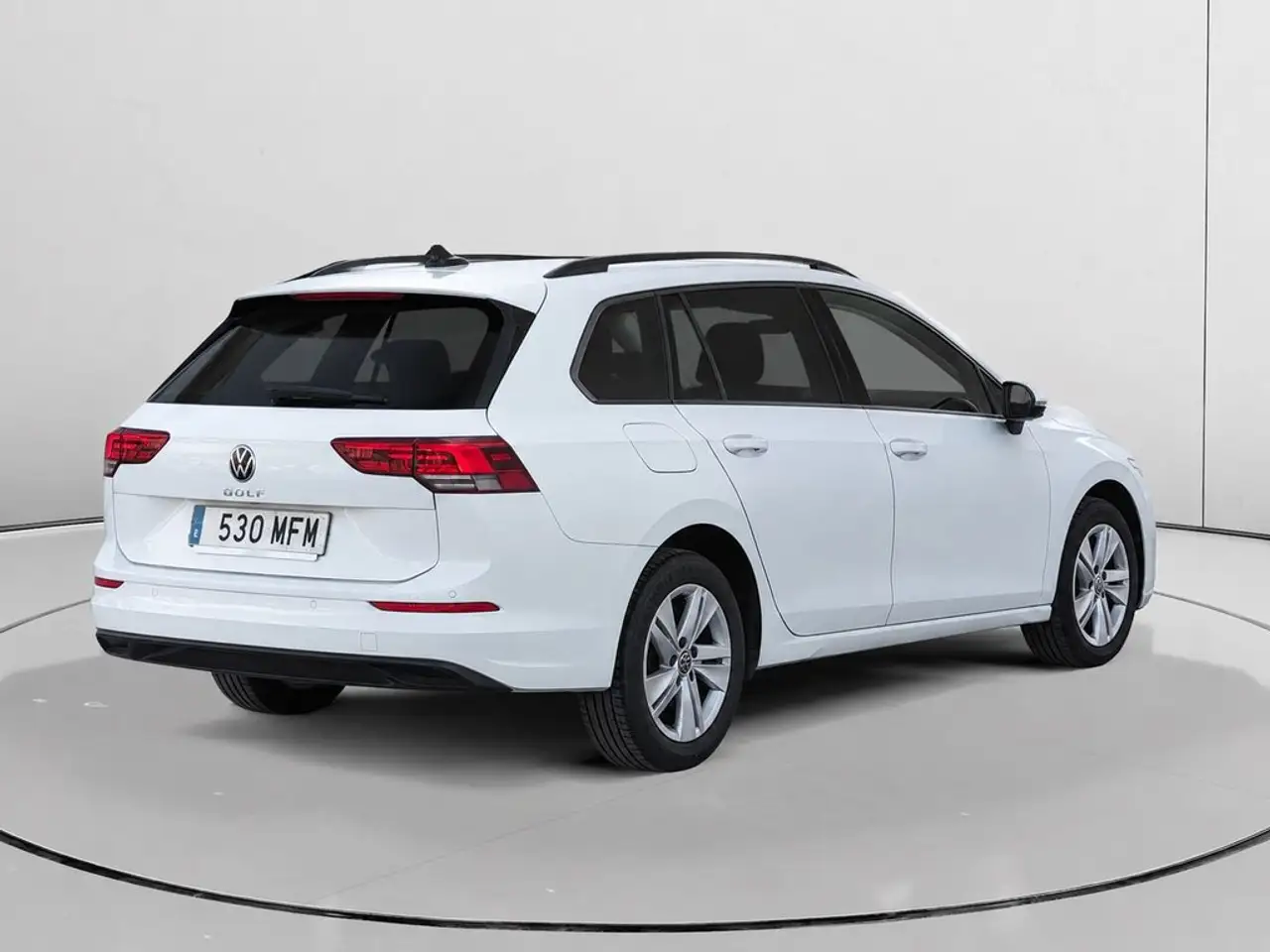 2023 Volkswagen Golf Variant 2.0TDI 85kW Life DSG, photograph 3