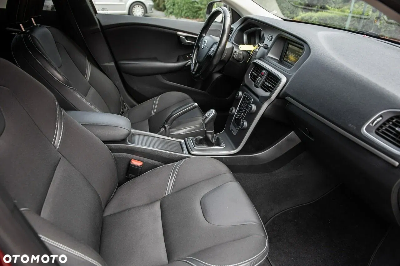 2012 Volvo V40 D4 Kinetic, photograph 9