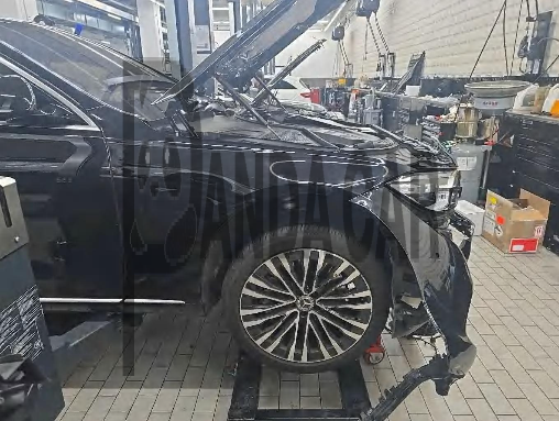 2021 Mercedes-Benz S580 4MATIC, photograph 5