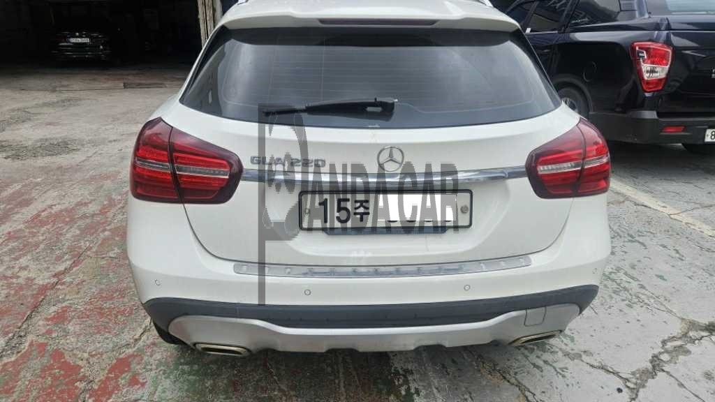 2018 Mercedes-Benz GLA220, photograph 1