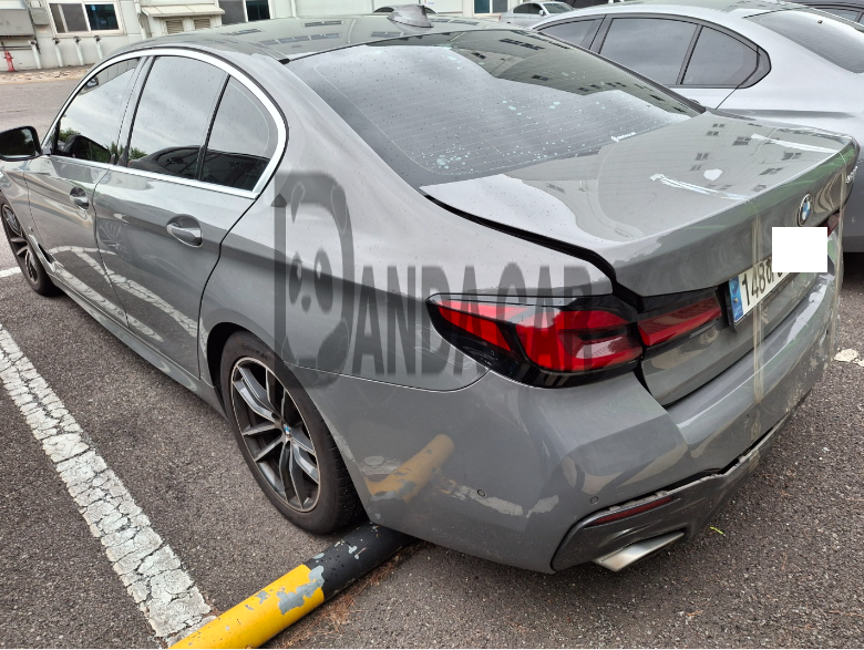 2021 BMW 520i, photograph 3