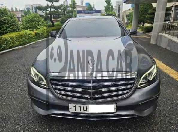 2019 Mercedes-Benz E450 4Matic, photograph 1