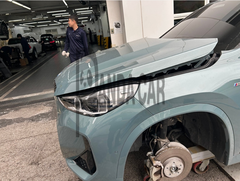 2024 BMW iX1 xDrive30, photograph 4