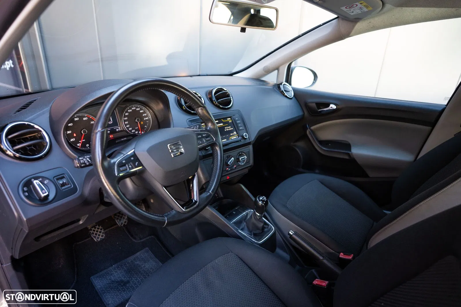 2016 SEAT Ibiza 1.0 EcoTSI Style, photograph 6