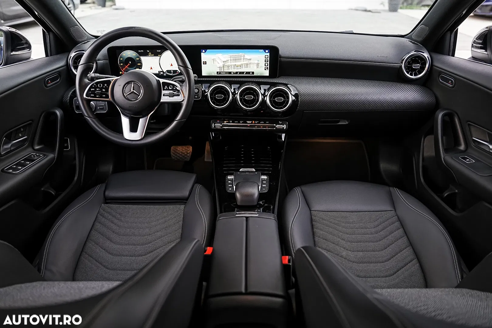 2022 Mercedes-Benz A 180 Sedan 7G-DCT Style, photograph 4