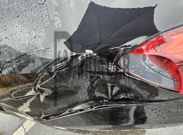 2019 Mercedes-Benz E300, photograph 4
