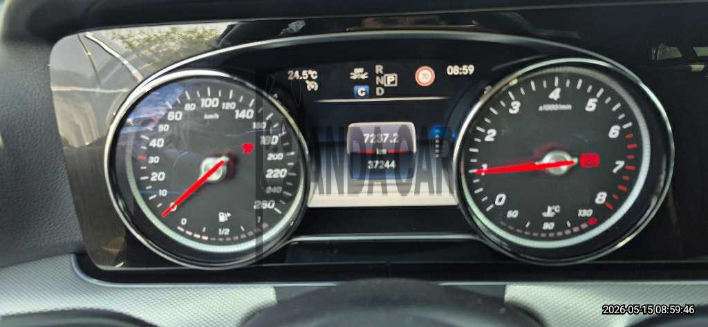 2019 Mercedes-Benz E300, photograph 5