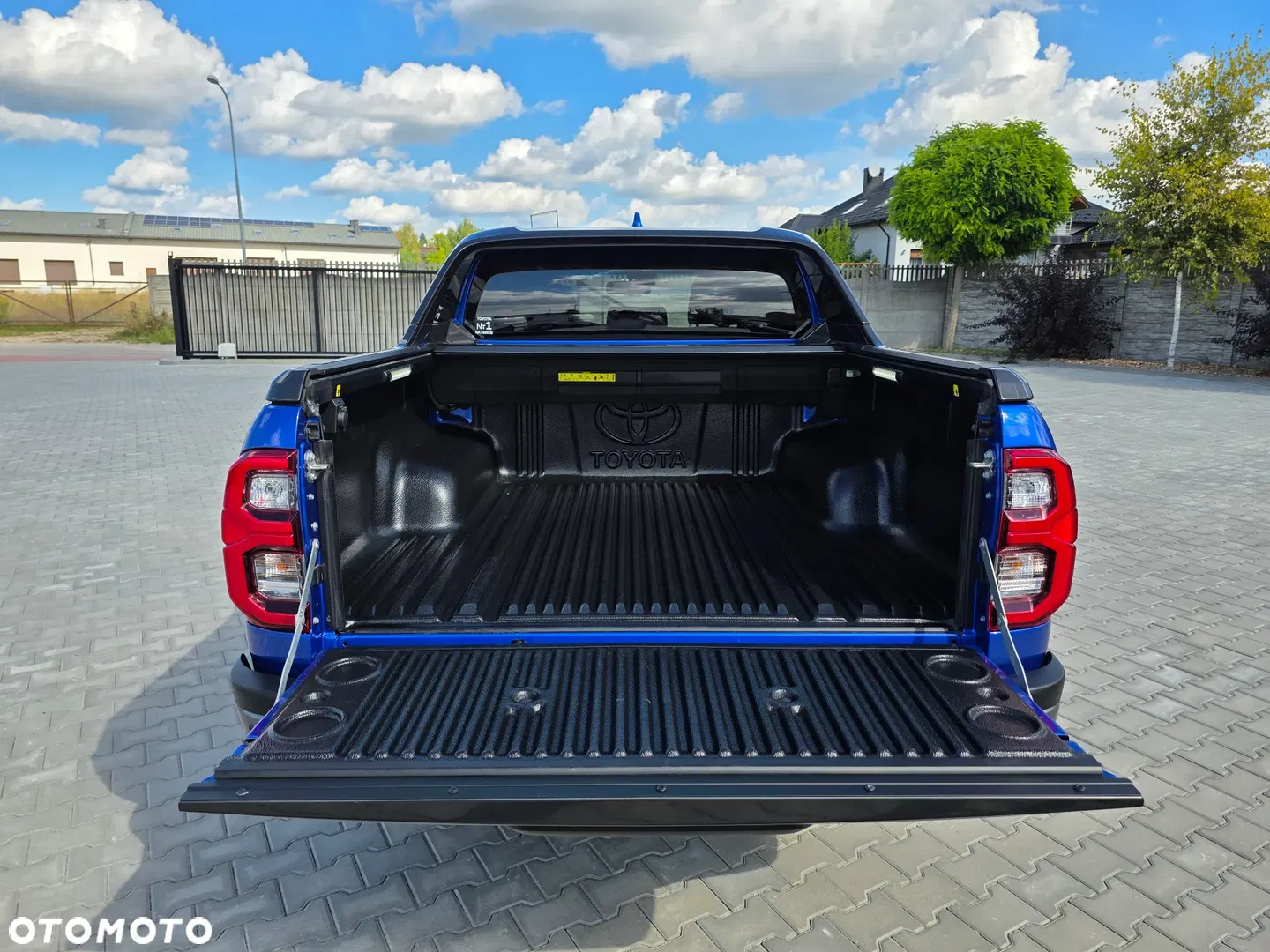 2023 Toyota Hilux 2.8 D-4D Double Cab Invincible 4x4, photograph 5