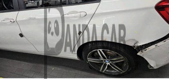 2017 BMW 118d, photograph 2