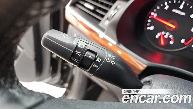 2017 Kia K7 2.2 Diesel Limited, photograph 1