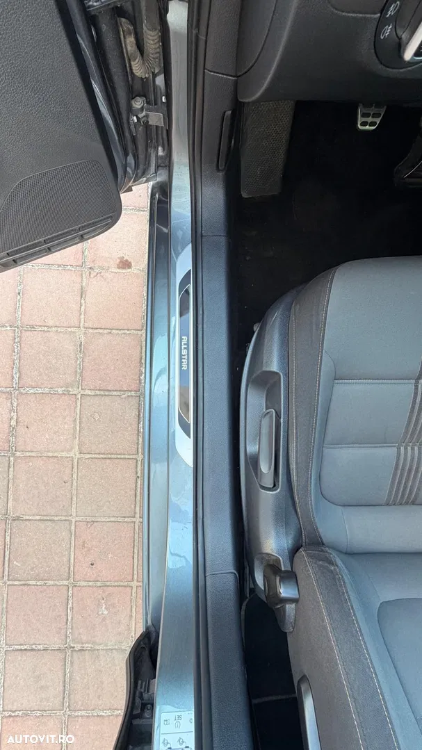 2016 Volkswagen Jetta, photograph 12