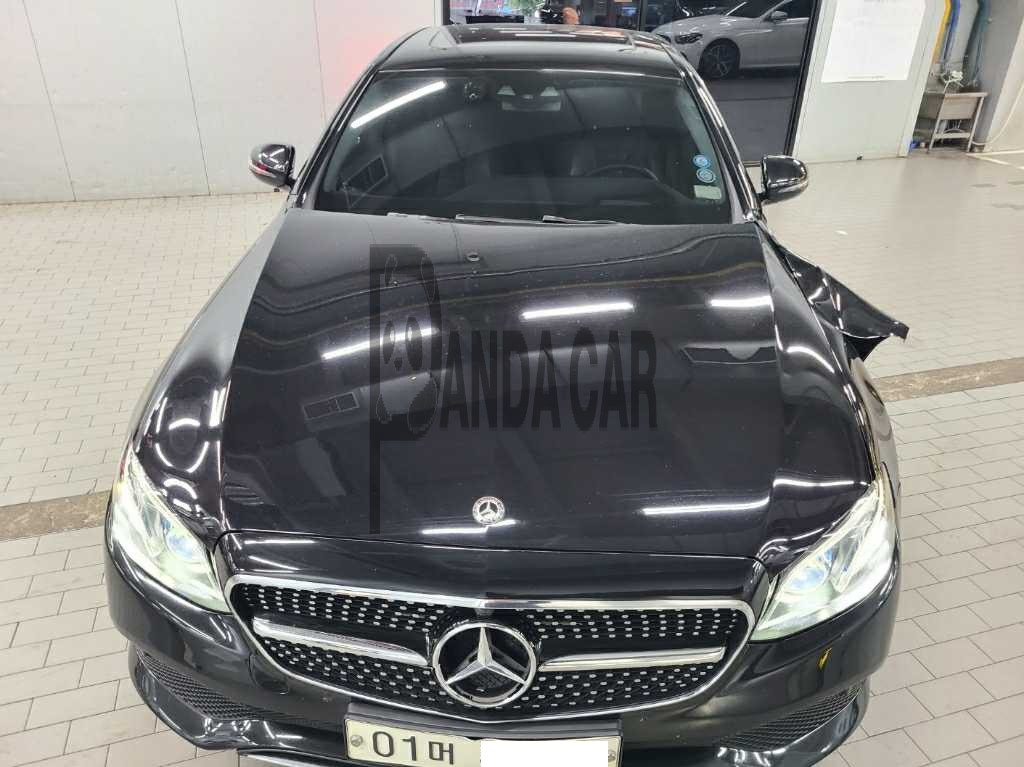2018 Mercedes-Benz E220 d, photograph 1