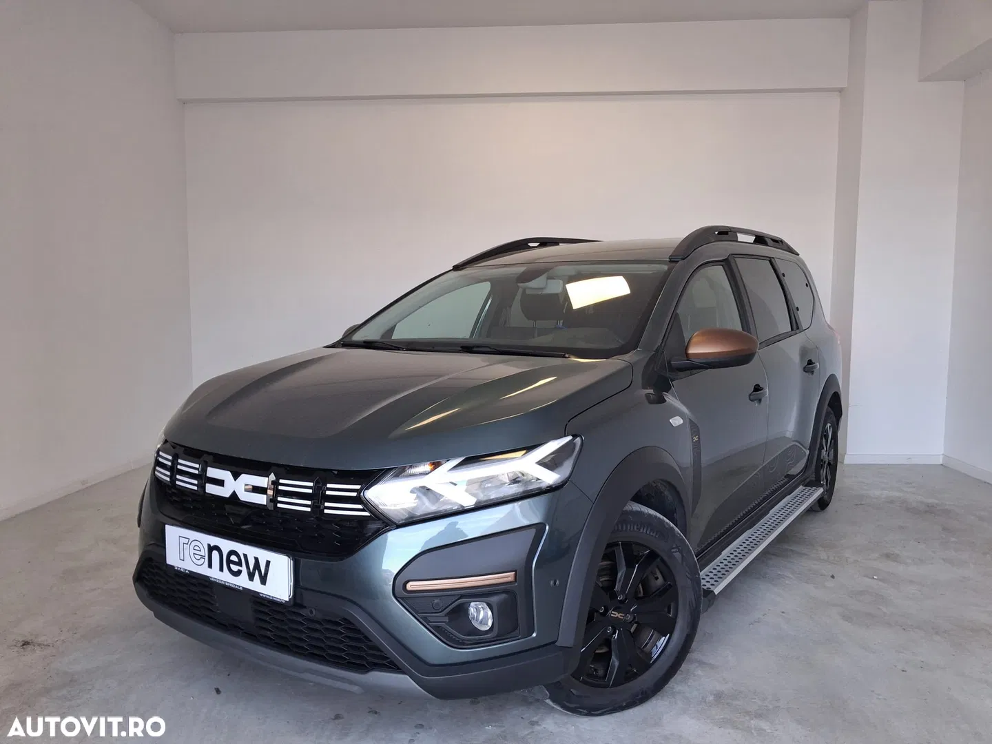 Dacia Jogger 7 locuri TCe 110 Extreme+ — photo 1 of 32