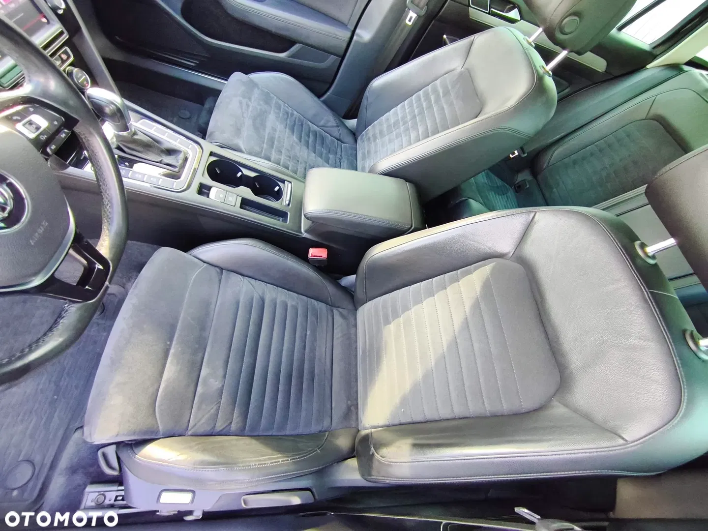 2016 Volkswagen Passat 2.0 TDI BMT Highline DSG, photograph 7