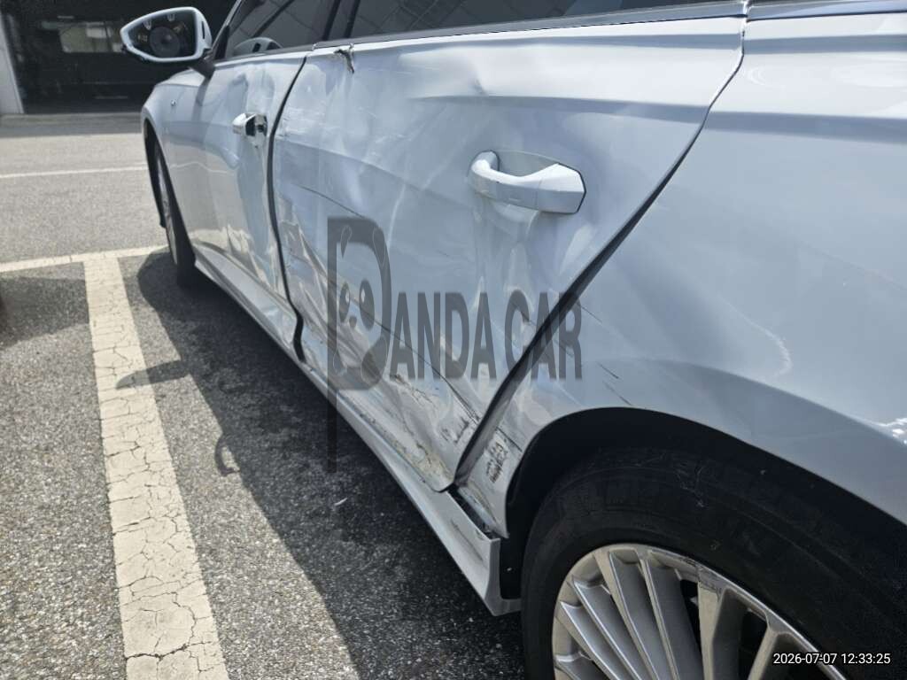 2020 Audi A6 45 TFSI quattro, photograph 3