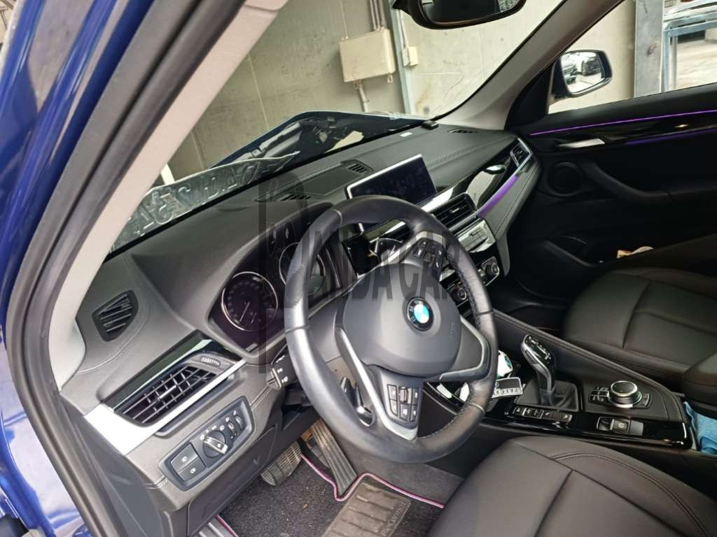 2022 BMW X1 xDrive20i, photograph 4