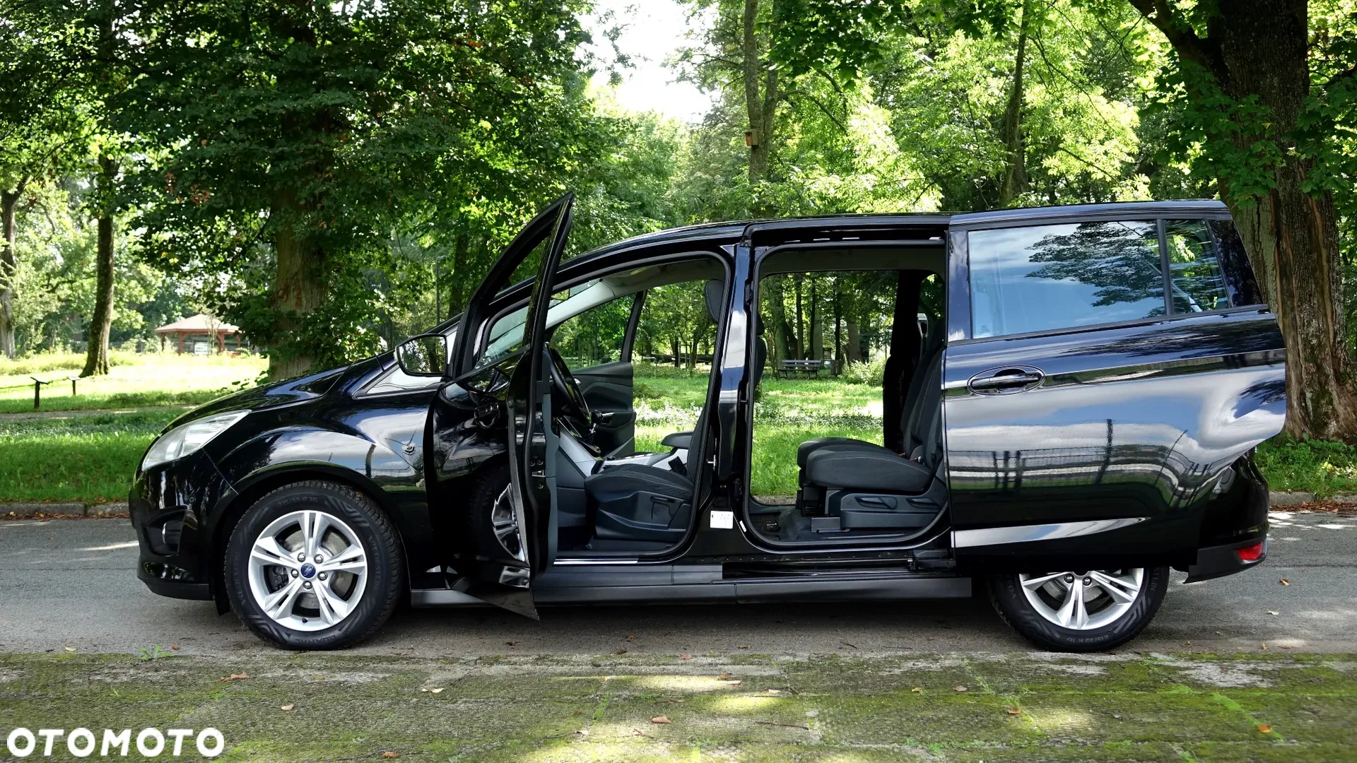 2013 Ford Grand C-MAX, photograph 10
