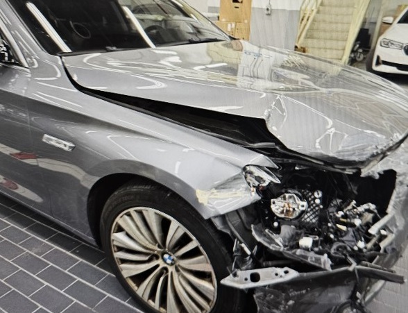 2017 BMW Gran Turismo EfficientDynamics Edition, photograph 4
