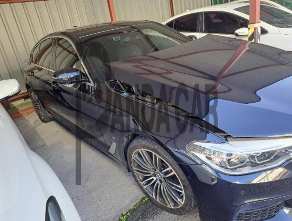 2020 BMW 530e iPerformance M Sport Package(19), photograph 4